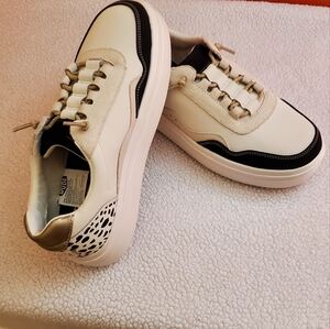 Hey Dudes Leather Sneaker Leapord  trim Hayden Shine size 11.  Never worn